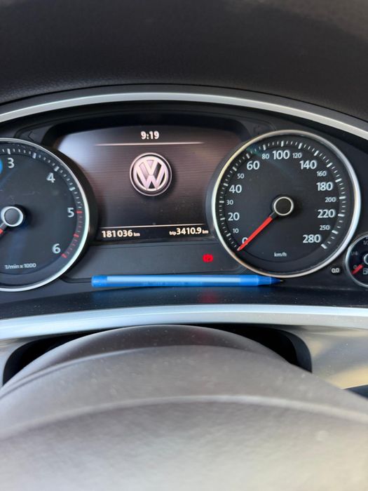 VOLKSWAGEN Touareg 2012 — imagine 3