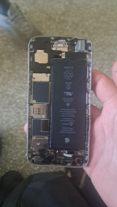 Продавам ipone 6 !!