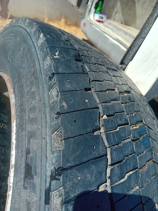 Anvelope 295 / 60 / 22,5 , dot 2020