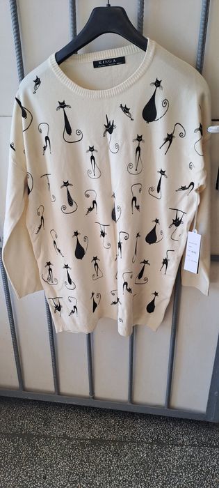 Нова, мека блуза за зимата,с етикета