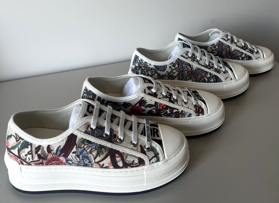 Дамски кецове обувки маратонки Dior. Налични 37 и 38 номер.