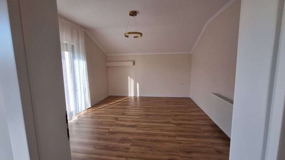 Casa de vanzare Lugoj str. Livezilor