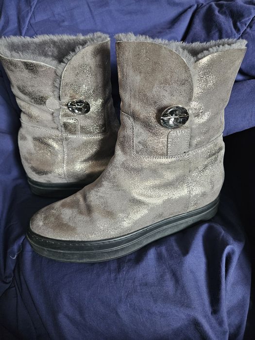 Продам полусапожки женские