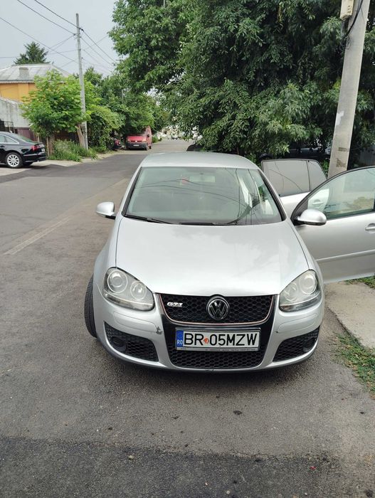 VOLKSWAGEN Golf 2005