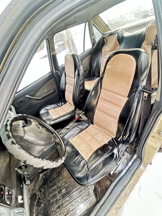 Продаю машину Нексия