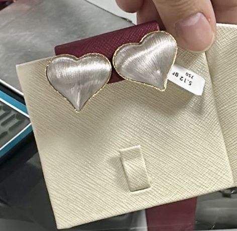 Продам серьги золотые Италия