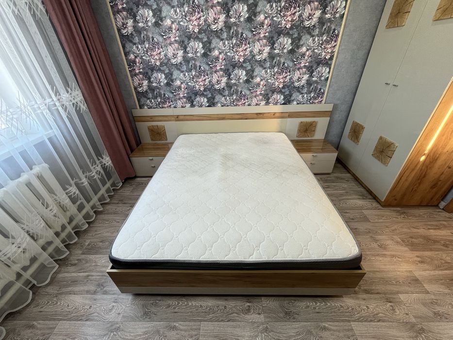 Спальная кровать