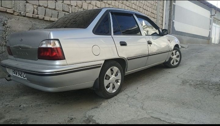 Srochno nexia 1 sotiladi