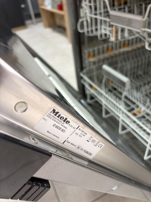 MIELE G6820 sci миялна за полувграждане AutoOpen/24 мес гаранция