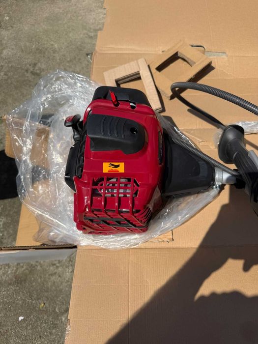 Motocoasă pe Benzină Mountfield MB 35 D, 1.4 CP, Motor în 2 Timpi, 32.6 cmc Ghidon Dublu