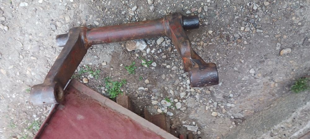 Ax turnant(brate) tractor u650