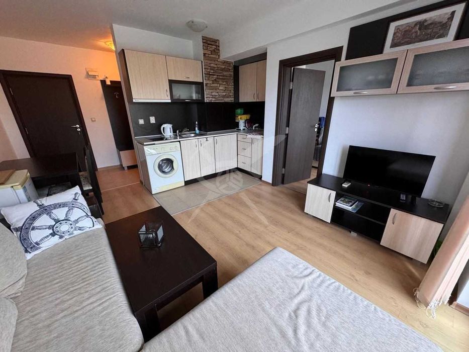 Продава се Двустаен апартамент в к.к. Слънчев бряг - 62 кв.м за 1113 €/кв.м - Снимка #2