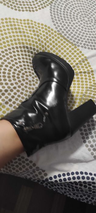 Дамски обувки нови или в много добро състояние