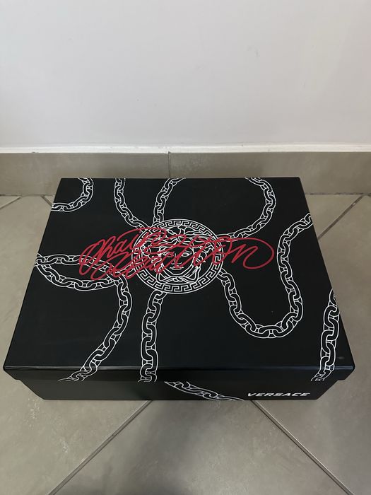 Versace Chain Reaction