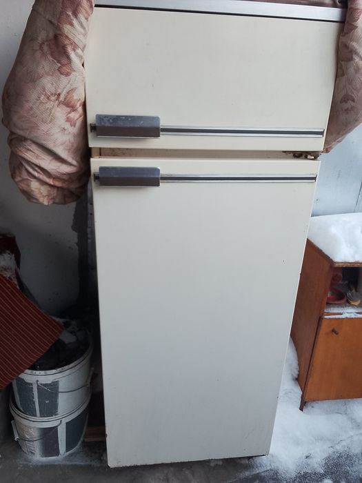 Холодильник нерабочий .