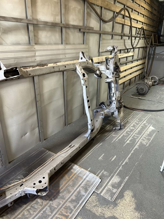 Curatam prin sablare repere metalice, pofile aluminiu, garduri, balustrazi, noi sau vechi, componente auto,