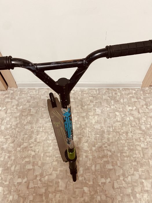 Самокат трюковой