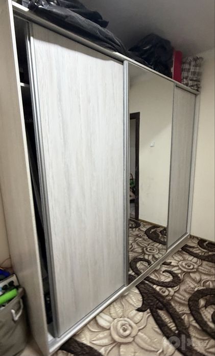 Шкаф холати яхши Бу Ясатилган мустахкам