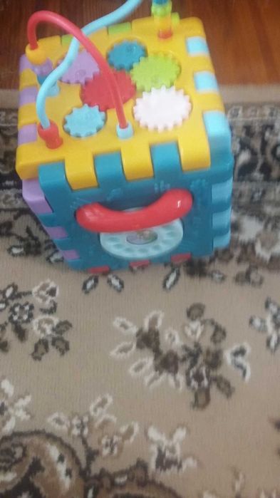 Занимателна играчка за най-малките