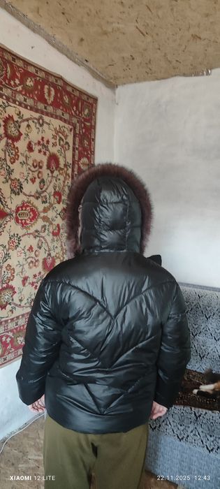 Продам Пуховик зима