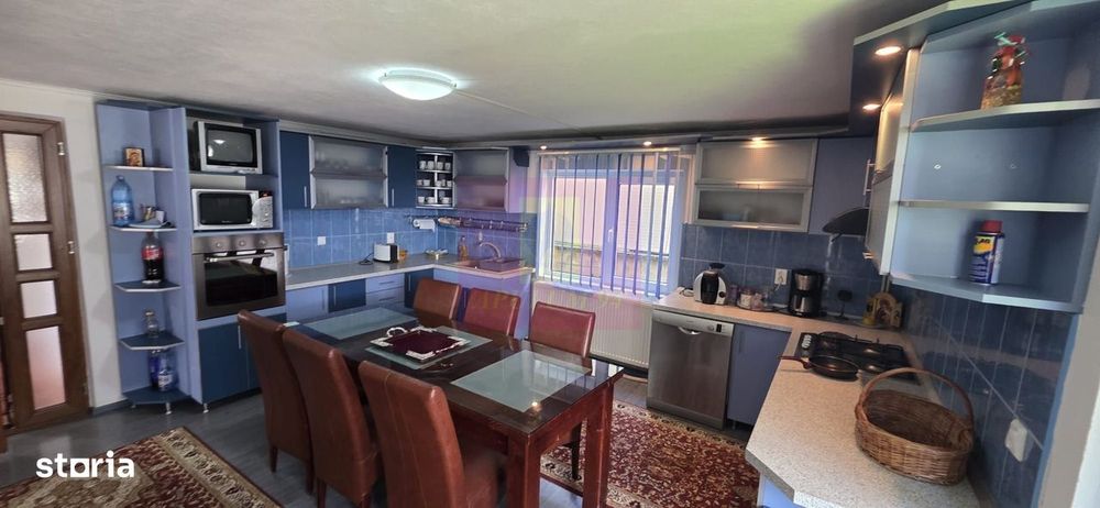 Vila cu 7 camere de vanzare in Busteni