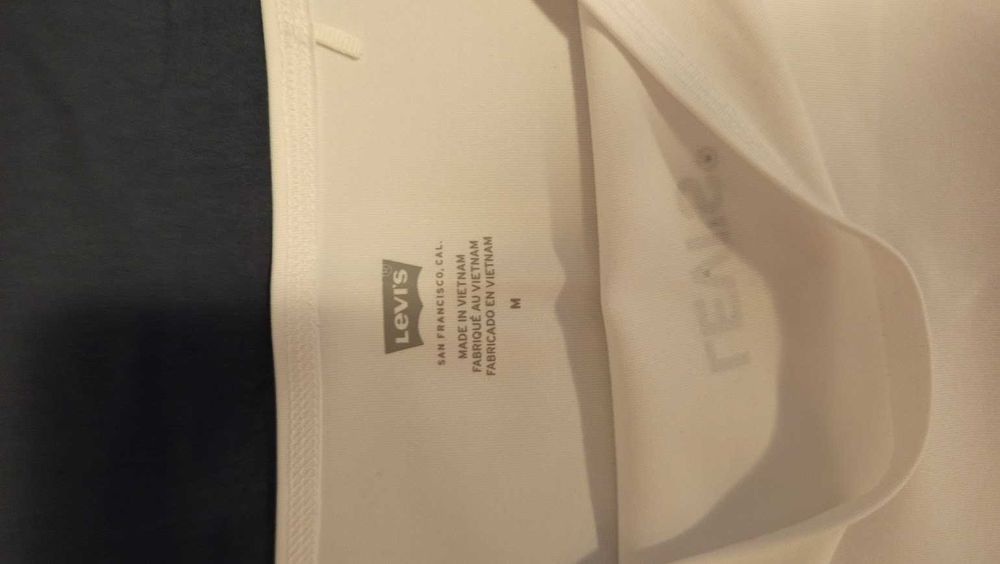 Levi's - Нов топ с паднали рамена, размер М