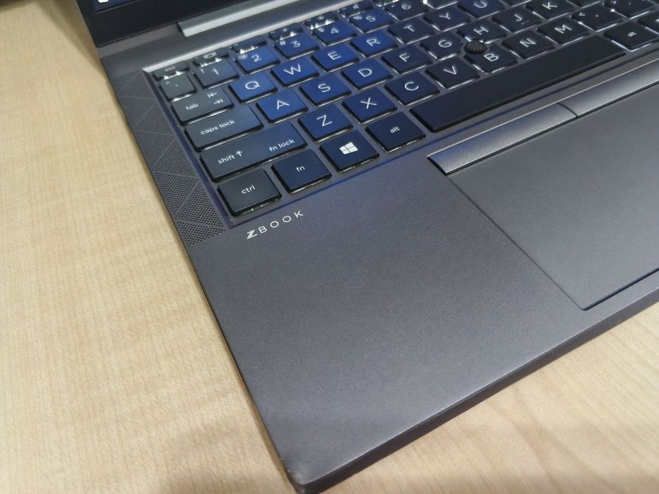 HP ZBook FireflyG7 14"IPS FHD/CORE i7-10610U/16GB/256GB/QuadroP520 4GB