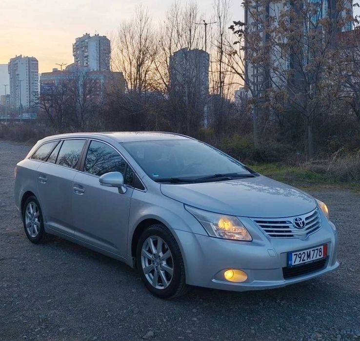 Тойота Авенсис/ Toyota Avensis 2010