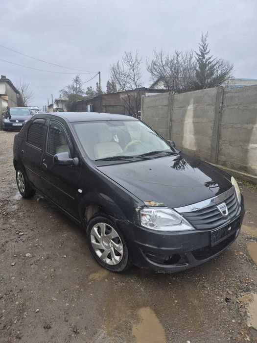 Dezmembram Dacia Logan an 2011 1.2 benzina