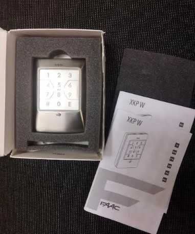 Безжична клавиатура за ввеждане на код FAAC XKP W 868