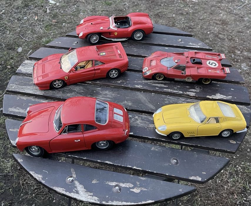 Colecție masinute Ferrari burago