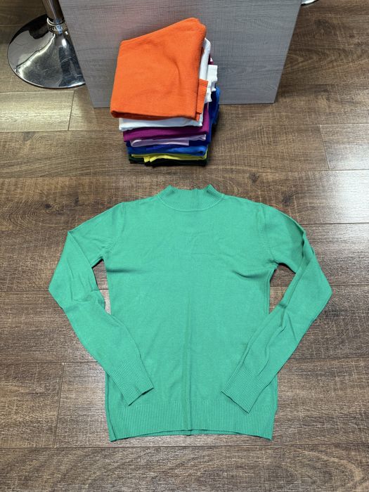 Дамски меки блузки 9 бр. за 20 лв. общо