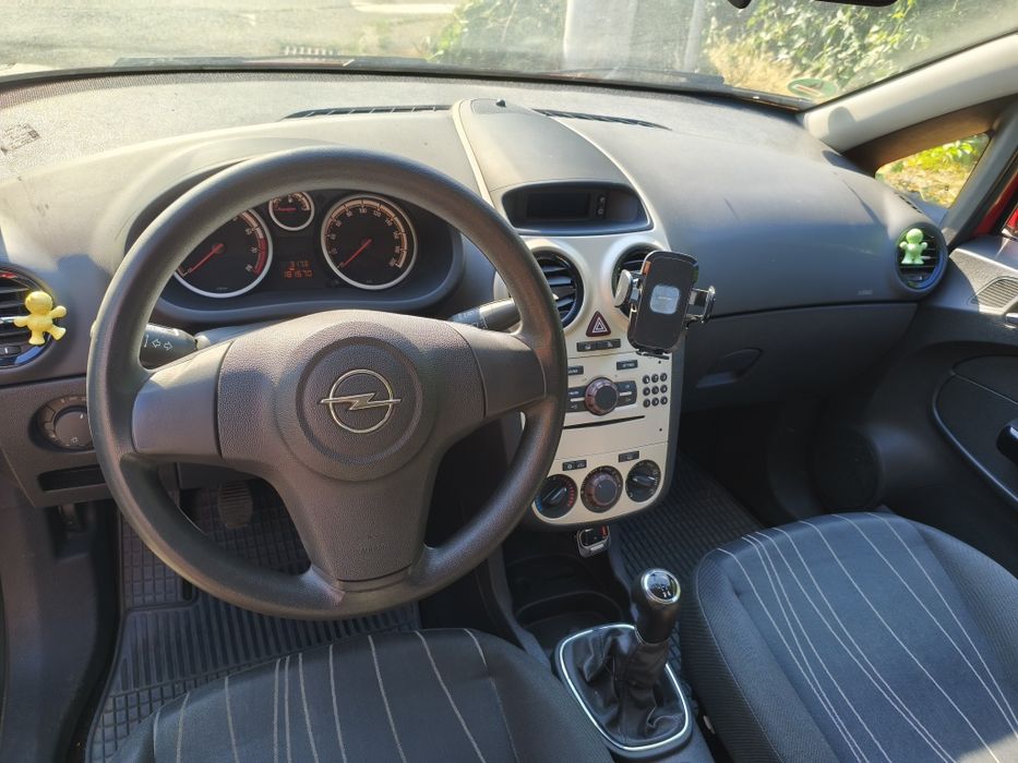 Opel Corsa D Hatchback 2007 181664km 1.0 benzina