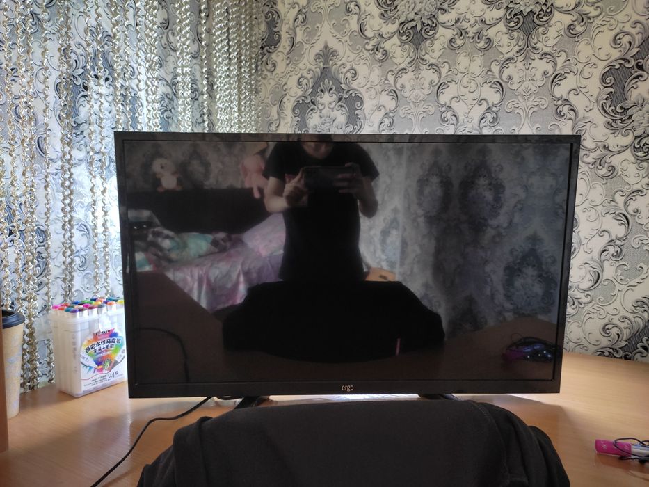 Смарт тв продам диагональ 81