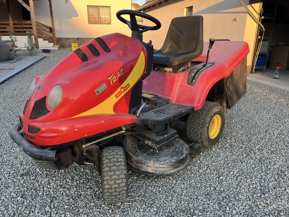 Tractoras de tuns gazon Briggs& Stratton