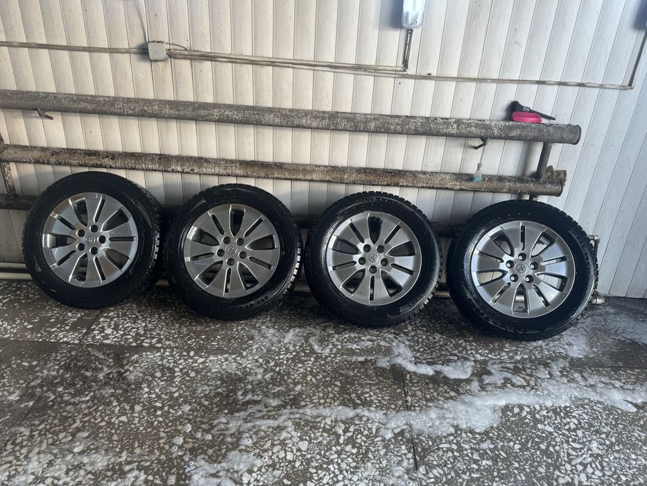 Диски с резиной 225/60 R17 альфард