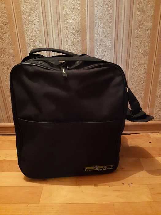 Ботинки горнолыжные