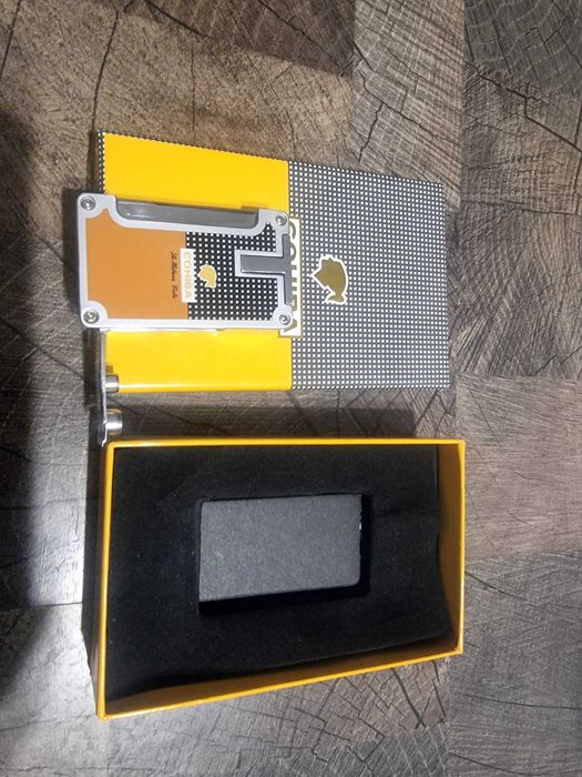 Кутия за пури Cohiba.