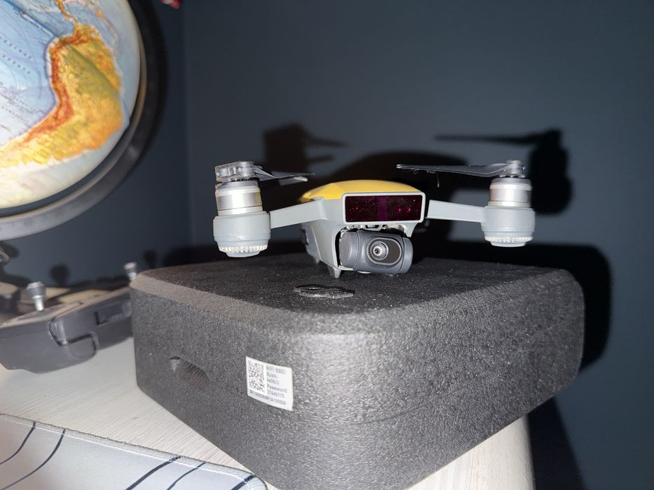 DJi Spark Б/У полный комплект
