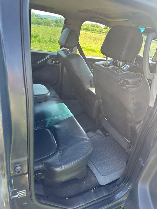 Vând gip Nissan Navara