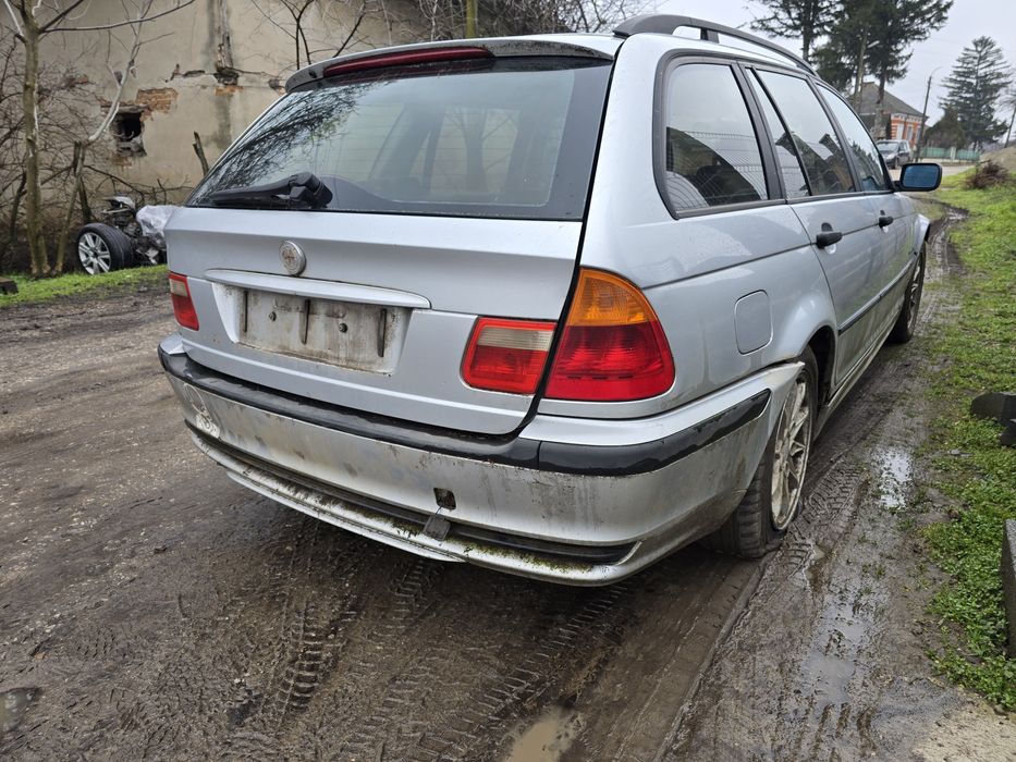 Продавам бмв е46 2.0д на части