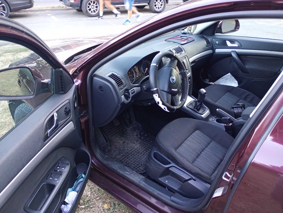 Se vinde Skoda Octavia facelift 2012