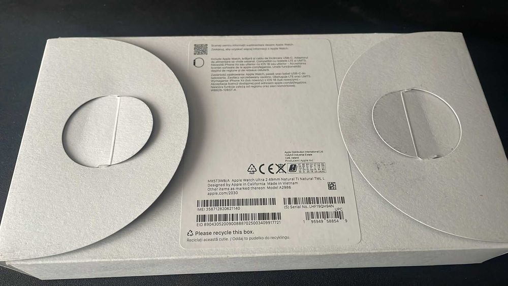 Apple Watch Ultra 2- 49mm Natural Titanium