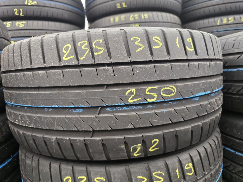 235 35 19 michelin