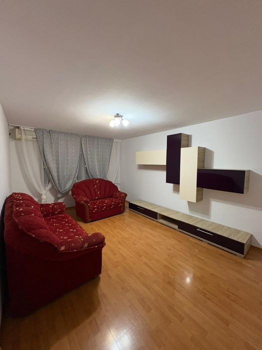 Inchiriez apartament 2 camere decomandat zona far, poarta 5