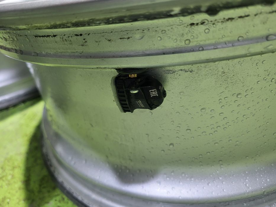 17 5x114.3 Subaru лети джанти 5х114.3 субару