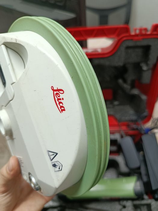 Продам GPS Leica GS08plus