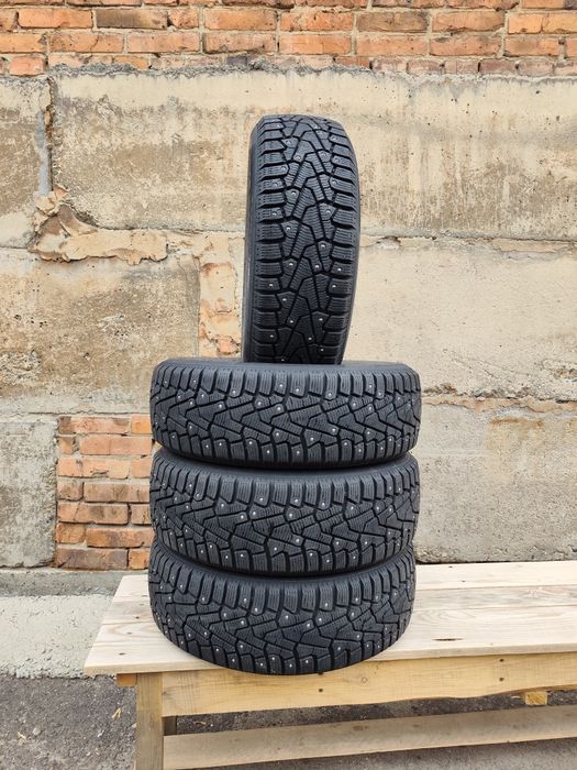 Продам комплект зимних шин Pirelli Ice Zero