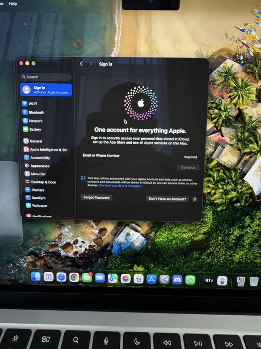 MacBook Air 13.6" 16GB RAM M4 256GB 2025