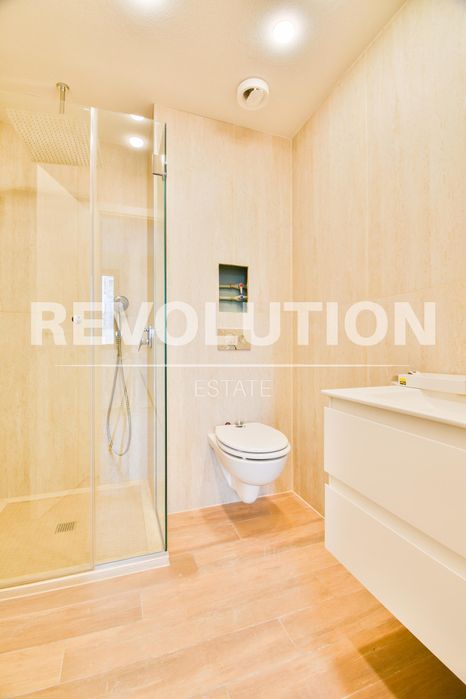 Дава се под наем Четиристаен апартамент в София, Изток - 100 кв.м за 1500 € - Снимка #12